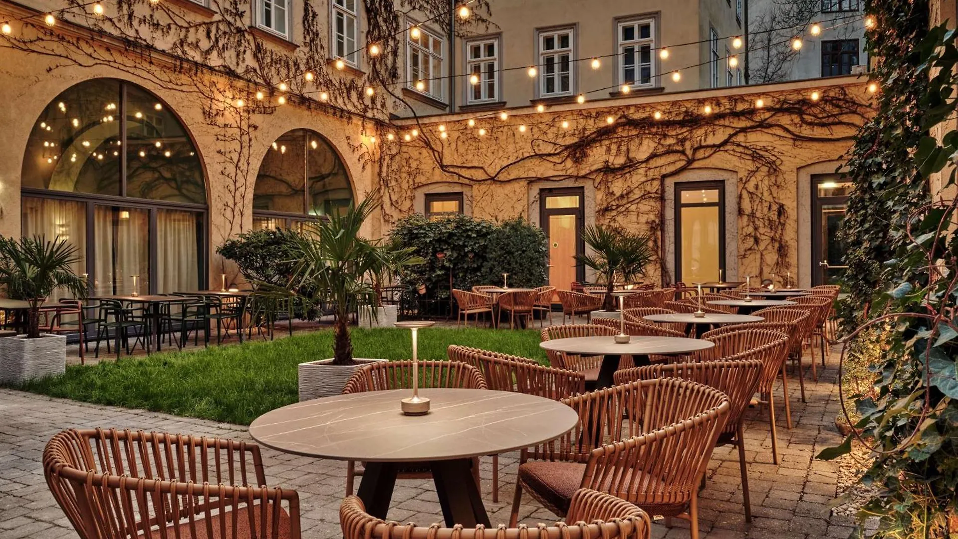 Radisson Blu Das Triest Hotel, Vienna 4*,