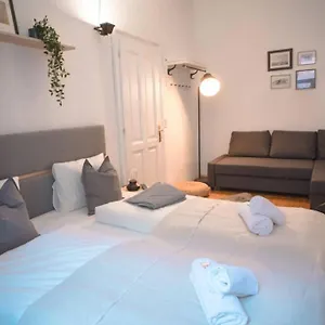  Apartment Cosy And Spacious In The Heart Of Austria