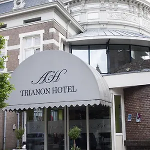 https://trianon-hotel.amsterdamhotelsnl.com