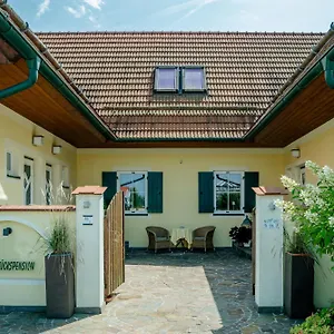 Pensjonat Herberts Stubn Feldkirchen bei Graz