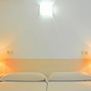 Residencia Universitaria Sant Jordi Hostal